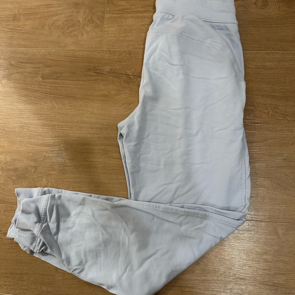 Lululemon scuba jogger sz4 - Picture 2 of 3
